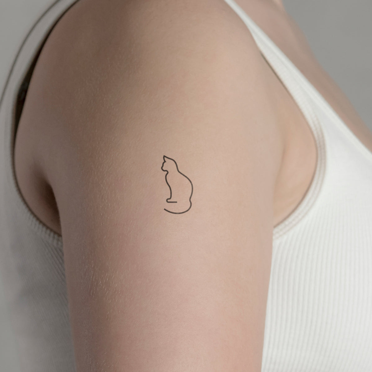 Katzen minimalistisch Tattoo von minink, der Marke für temporäre Tattoos.