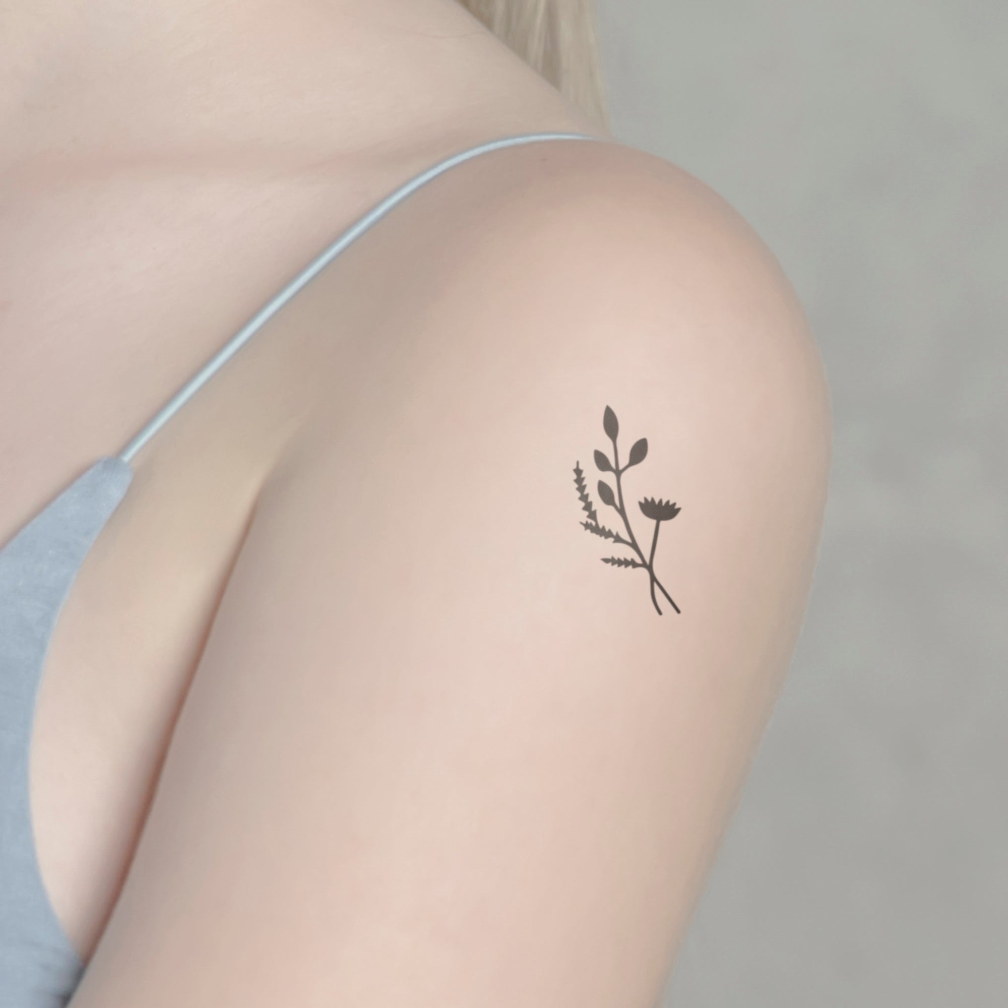 Gersten und Blumen Tattoo von minink, der Marke für temporäre Tattoos.