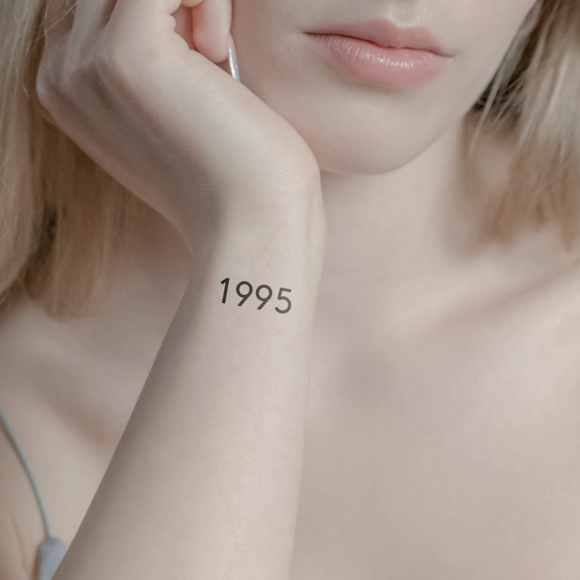 Zahlen Tattoo Geburtsjahr 1995 von minink, der Marke für temporäre Tattoos.