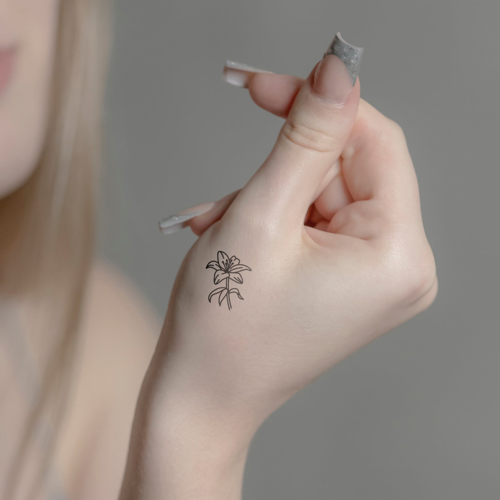 Spider Lily Flower Temporary Tattoo – neartattoos