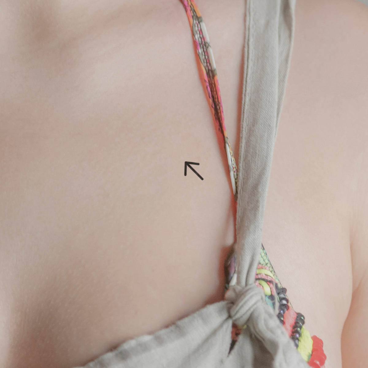 Runenzeichen Krieger Tattoo von minink, der Marke für temporäre Tattoos.